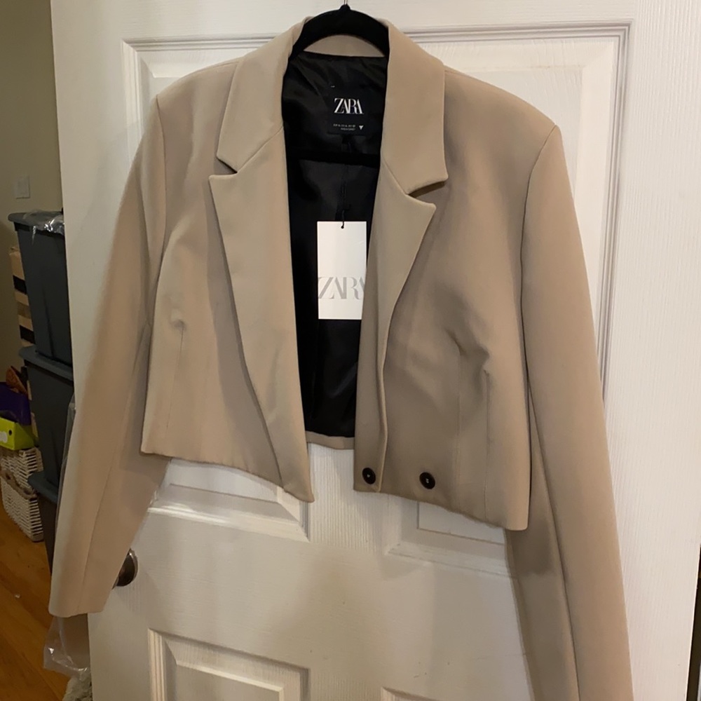 Zara Beige Crop Blazer - Picture 6 of 8